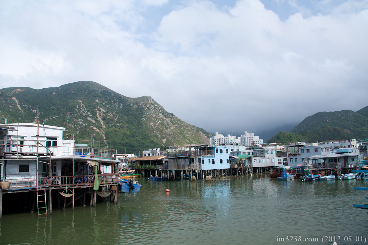 橫過新基大橋往寶珠潭